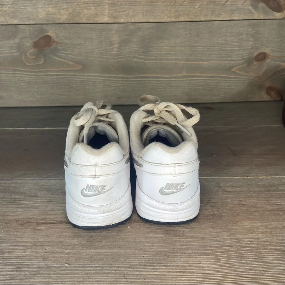 Nike air max lace up sneakers